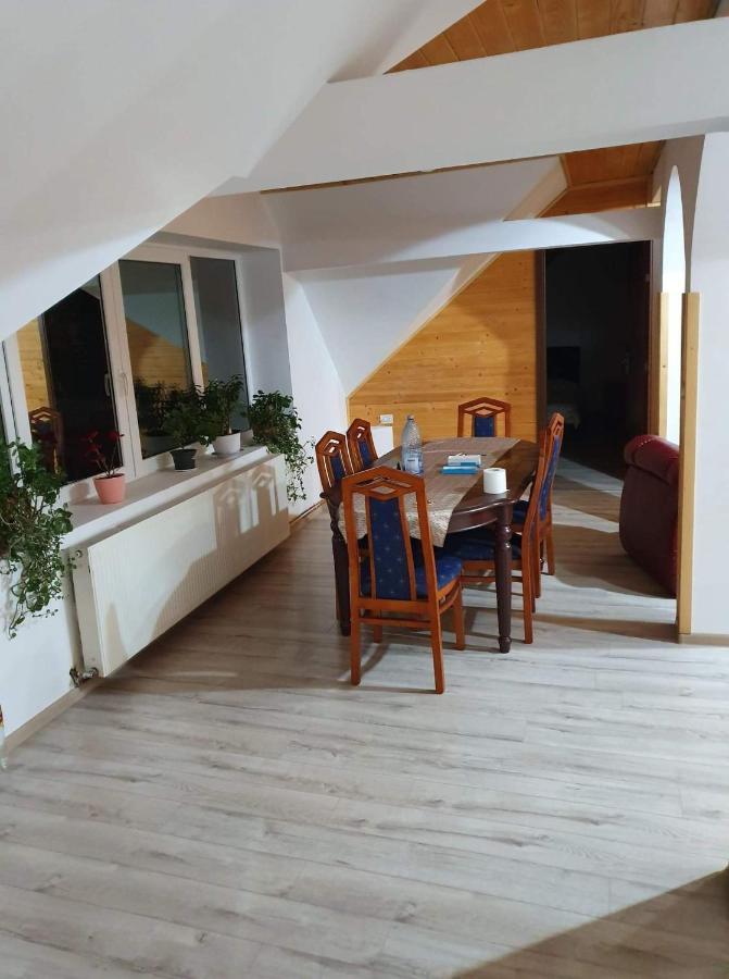Hotel Vila Aslam Hura-Humora Exteriér fotografie